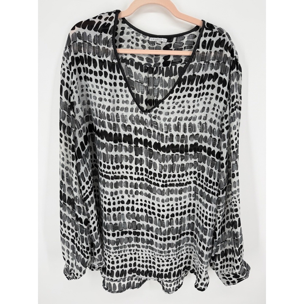 Larsen Gray Blouse 2X Women Black White Abstract Print V-Neck Sheer Top Shirt